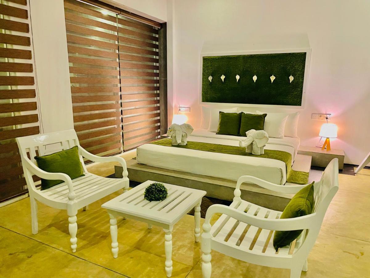 8 Plus Motels Νεγκόμπο Εξωτερικό φωτογραφία
