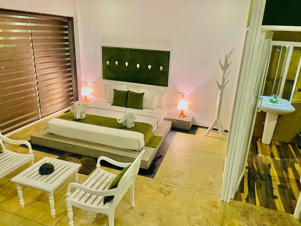 8 Plus Motels Νεγκόμπο Εξωτερικό φωτογραφία