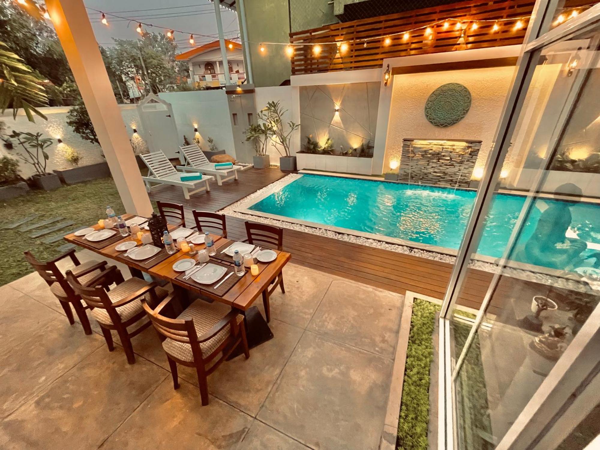 8 Plus Motels Νεγκόμπο Εξωτερικό φωτογραφία