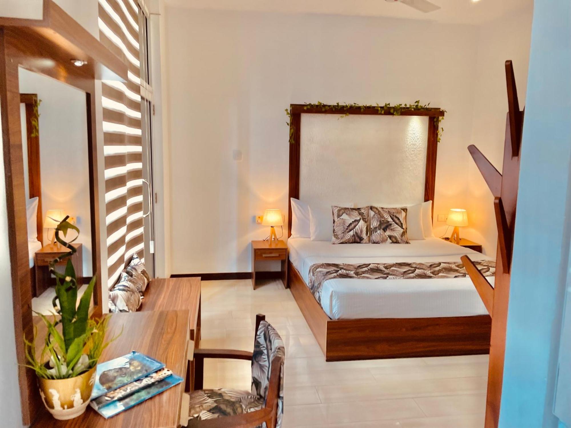8 Plus Motels Νεγκόμπο Εξωτερικό φωτογραφία