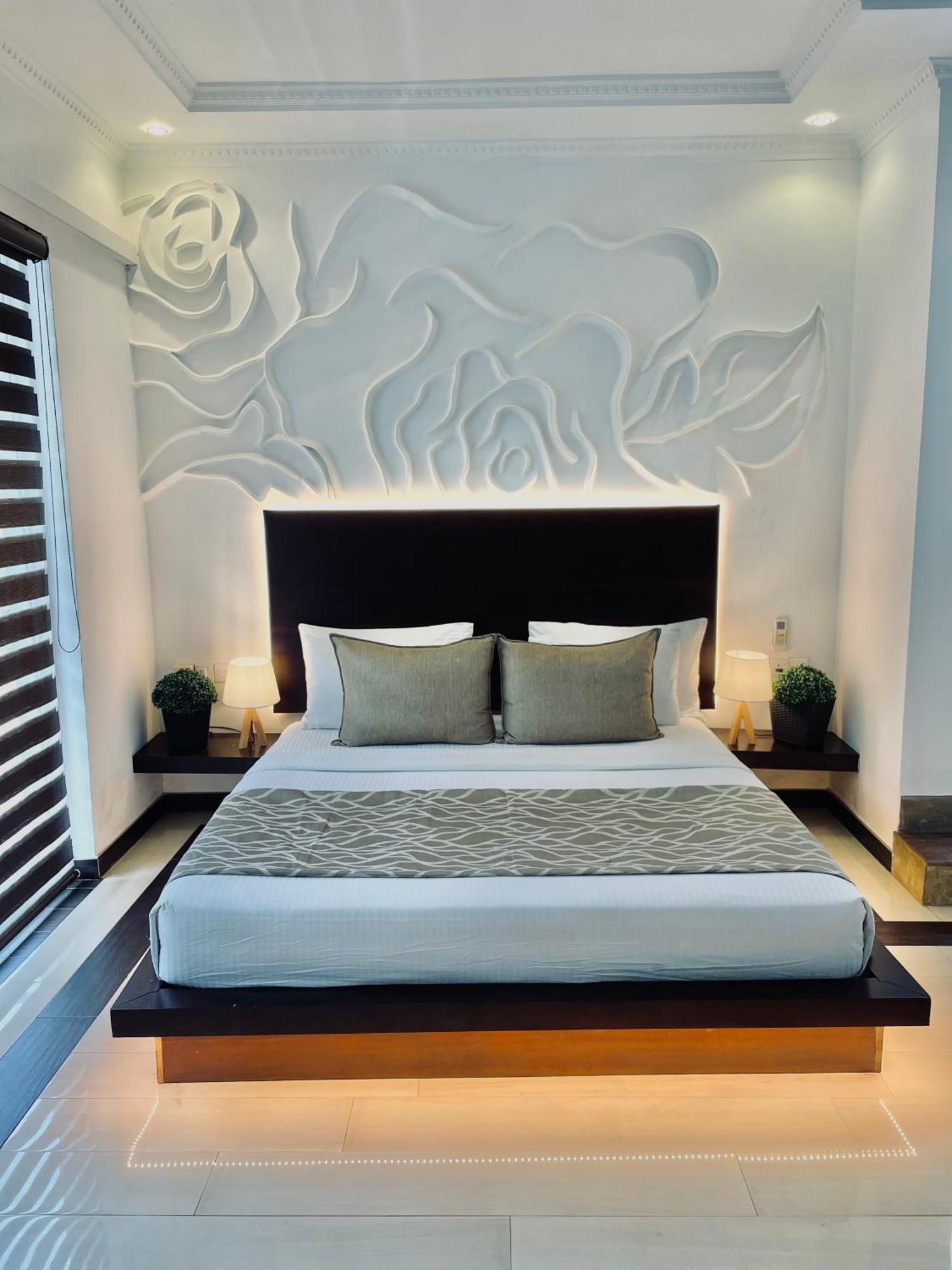 8 Plus Motels Νεγκόμπο Εξωτερικό φωτογραφία