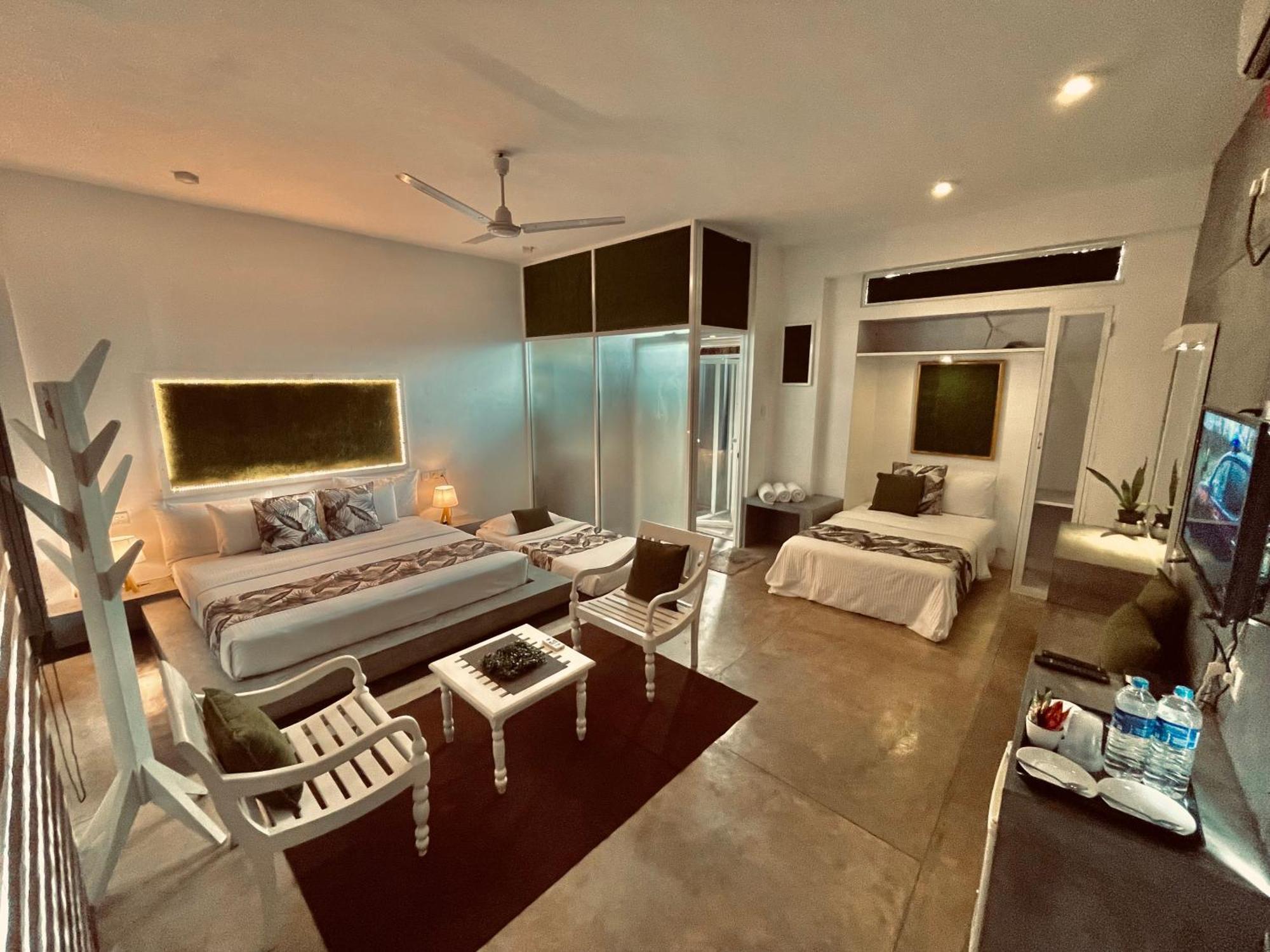 8 Plus Motels Νεγκόμπο Εξωτερικό φωτογραφία