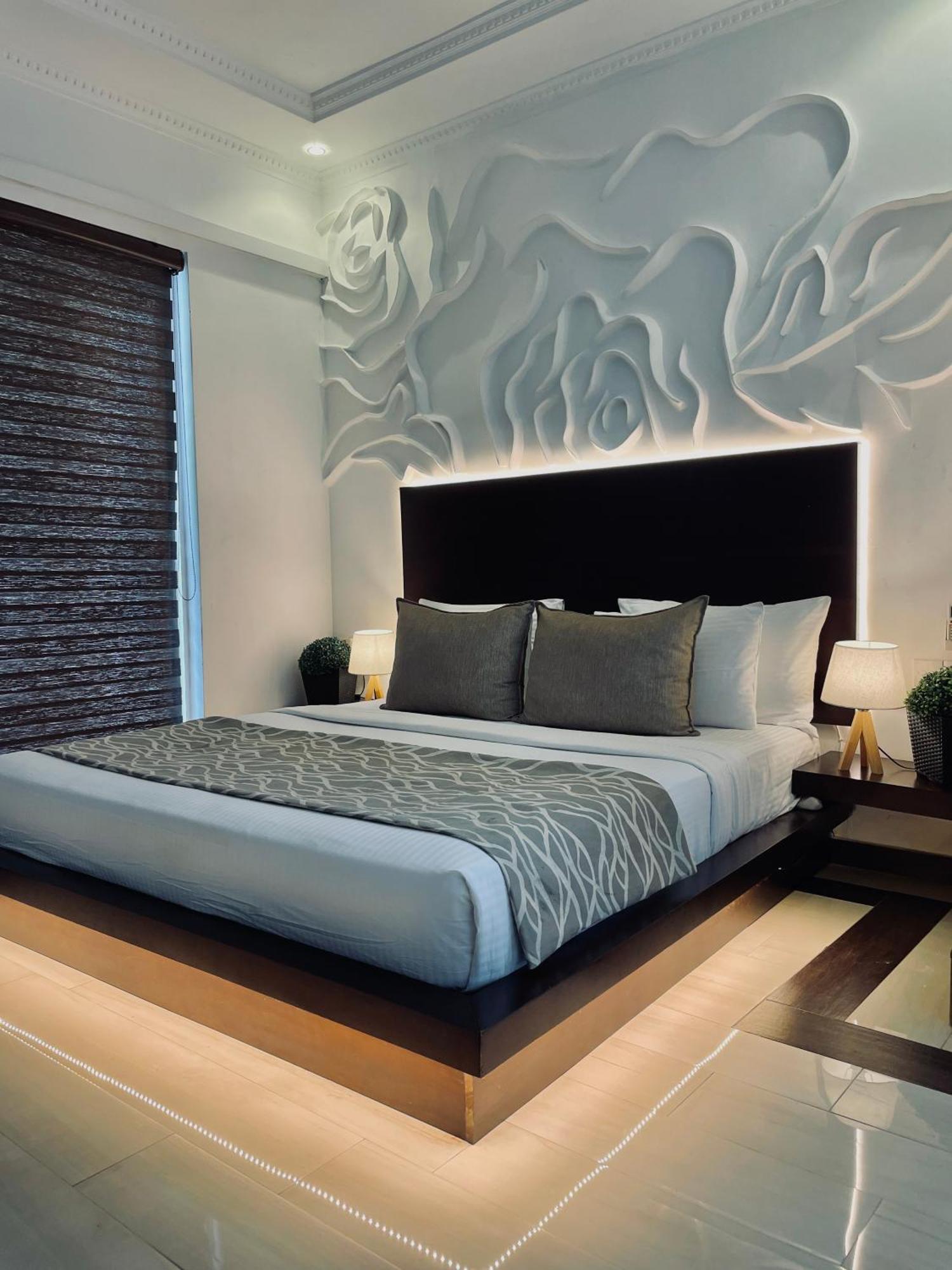 8 Plus Motels Νεγκόμπο Εξωτερικό φωτογραφία